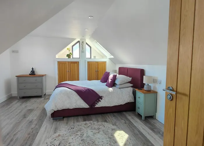 Surfers Lodge - Rest Bay, Porthcawl